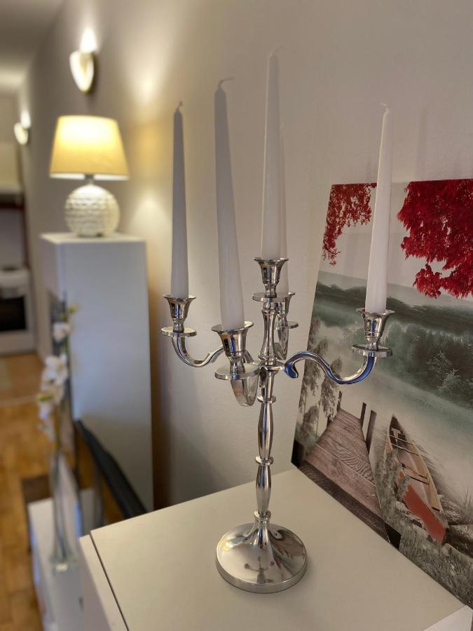 Apartment App Rebecca