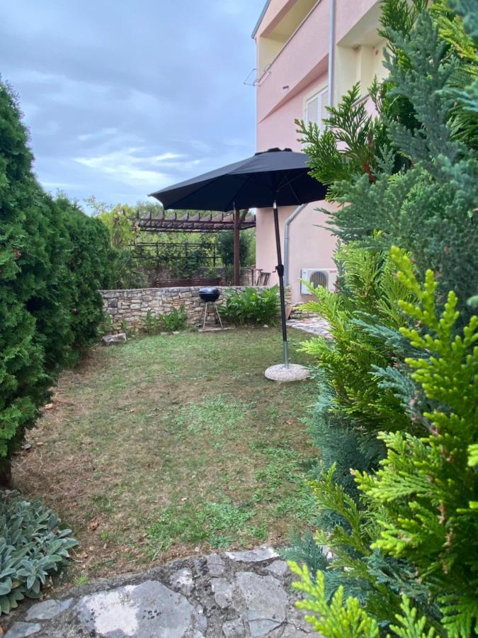 App Rebecca Apartment Brtonigla