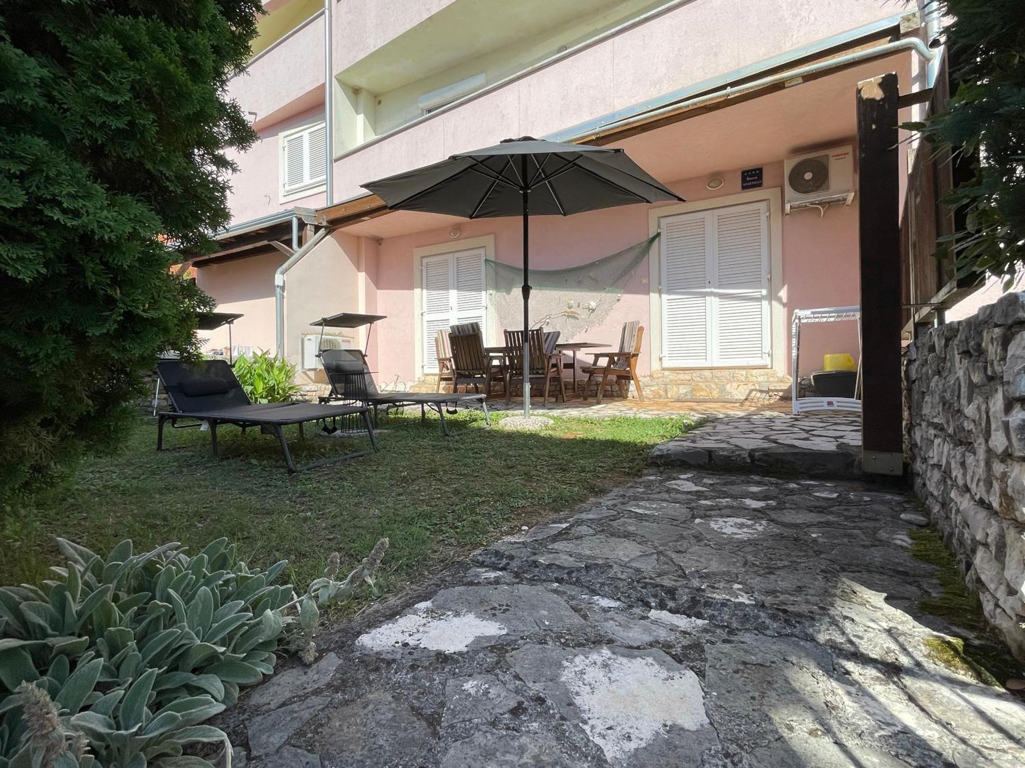 Apartment App Rebecca Brtonigla
