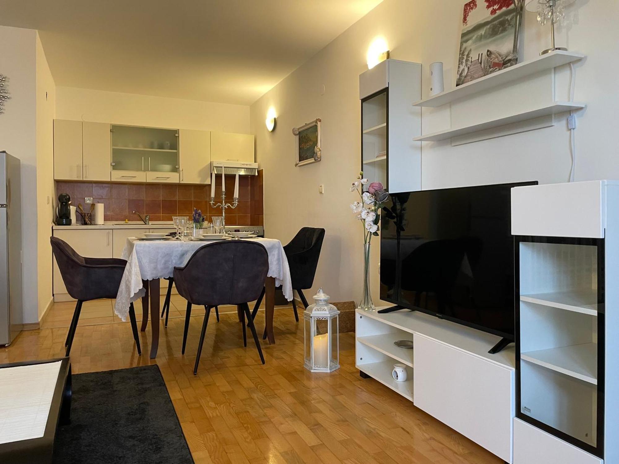 App Rebecca Apartment *