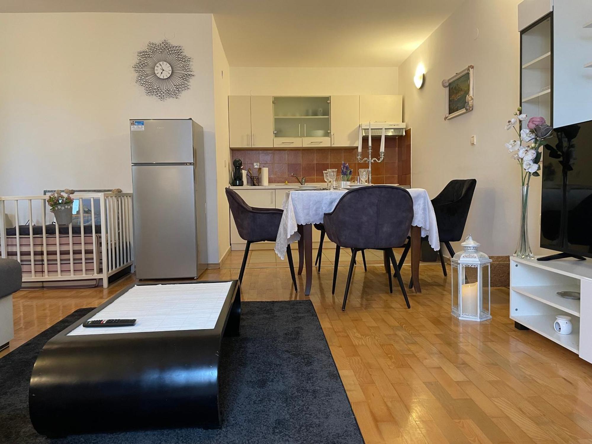 App Rebecca Apartment *